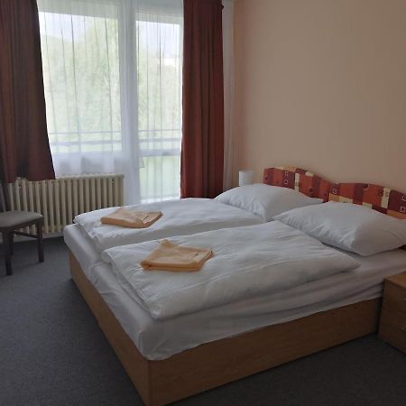 Penzion Institut Košice Esterno foto