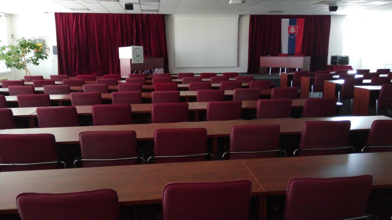 Penzion Institut Košice Esterno foto
