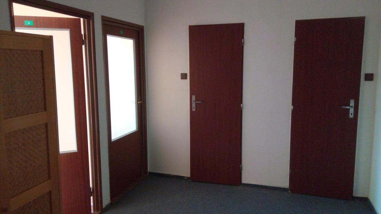 Penzion Institut Košice Esterno foto