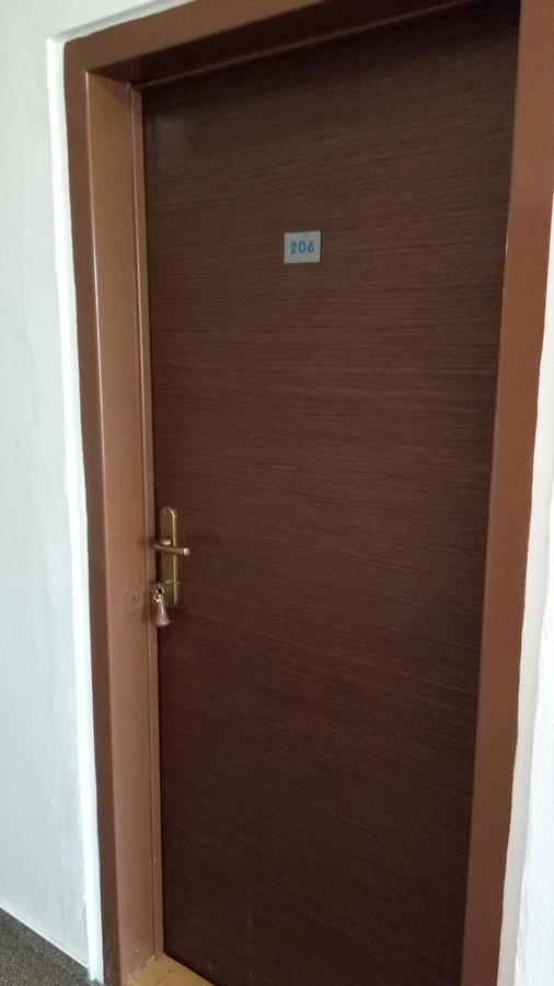 Penzion Institut Košice Esterno foto